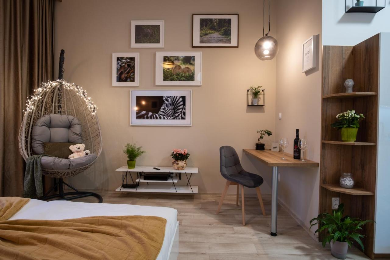 ⭑ Comfy Vip Studio In The Center With Netflix Brünn  Kültér fotó